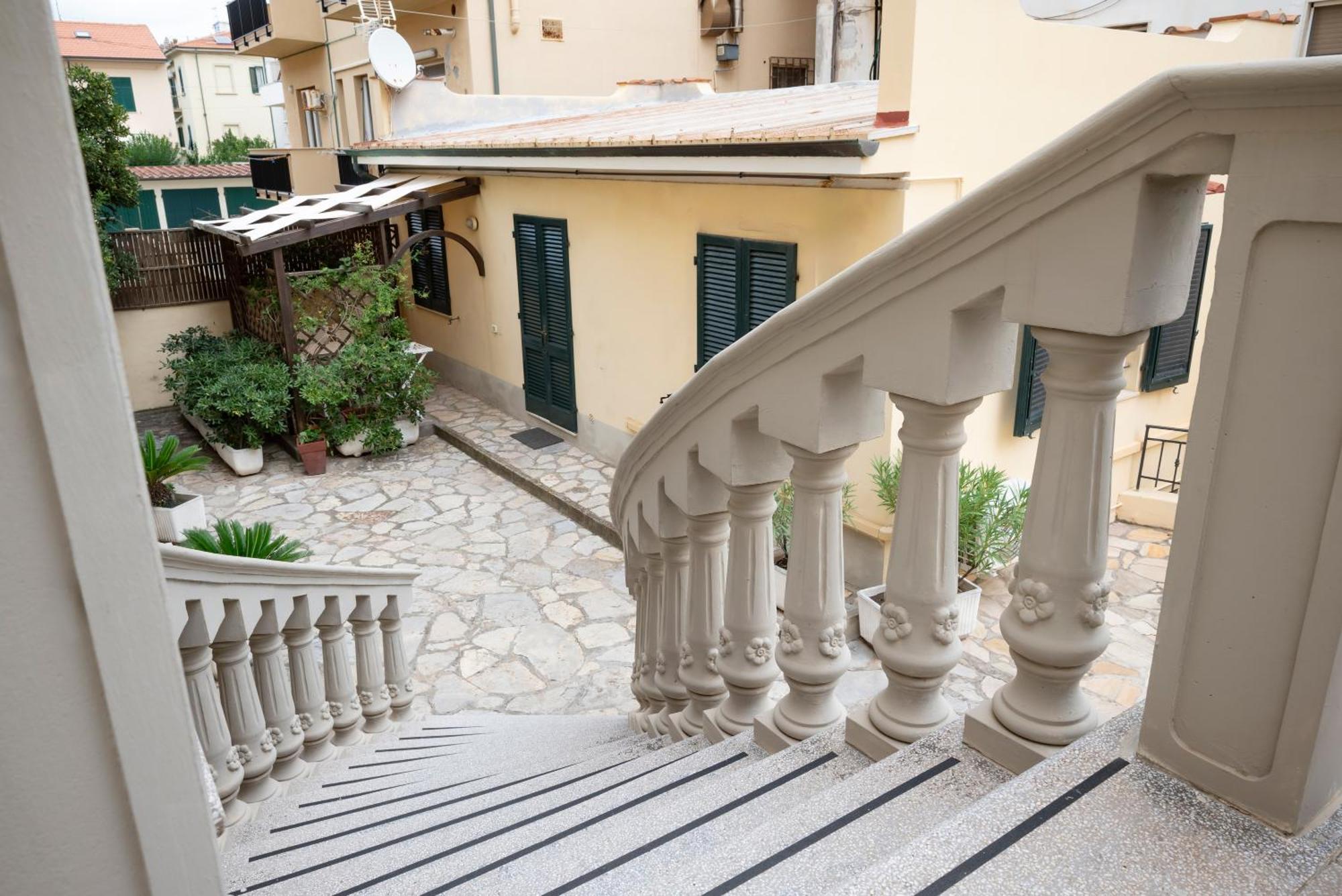 Villa Liberty San Vincenzo Eksteriør bilde