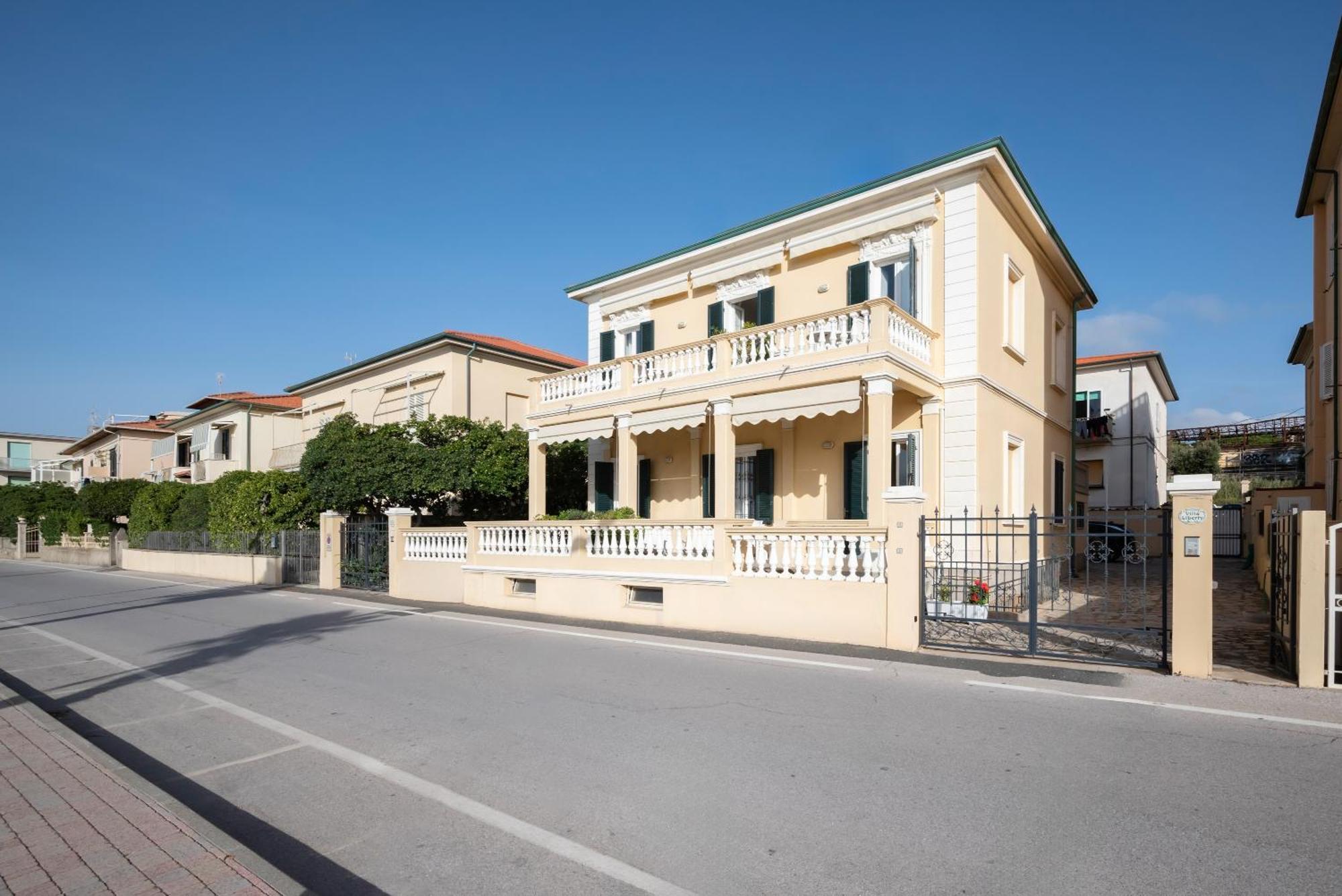 Villa Liberty San Vincenzo Eksteriør bilde