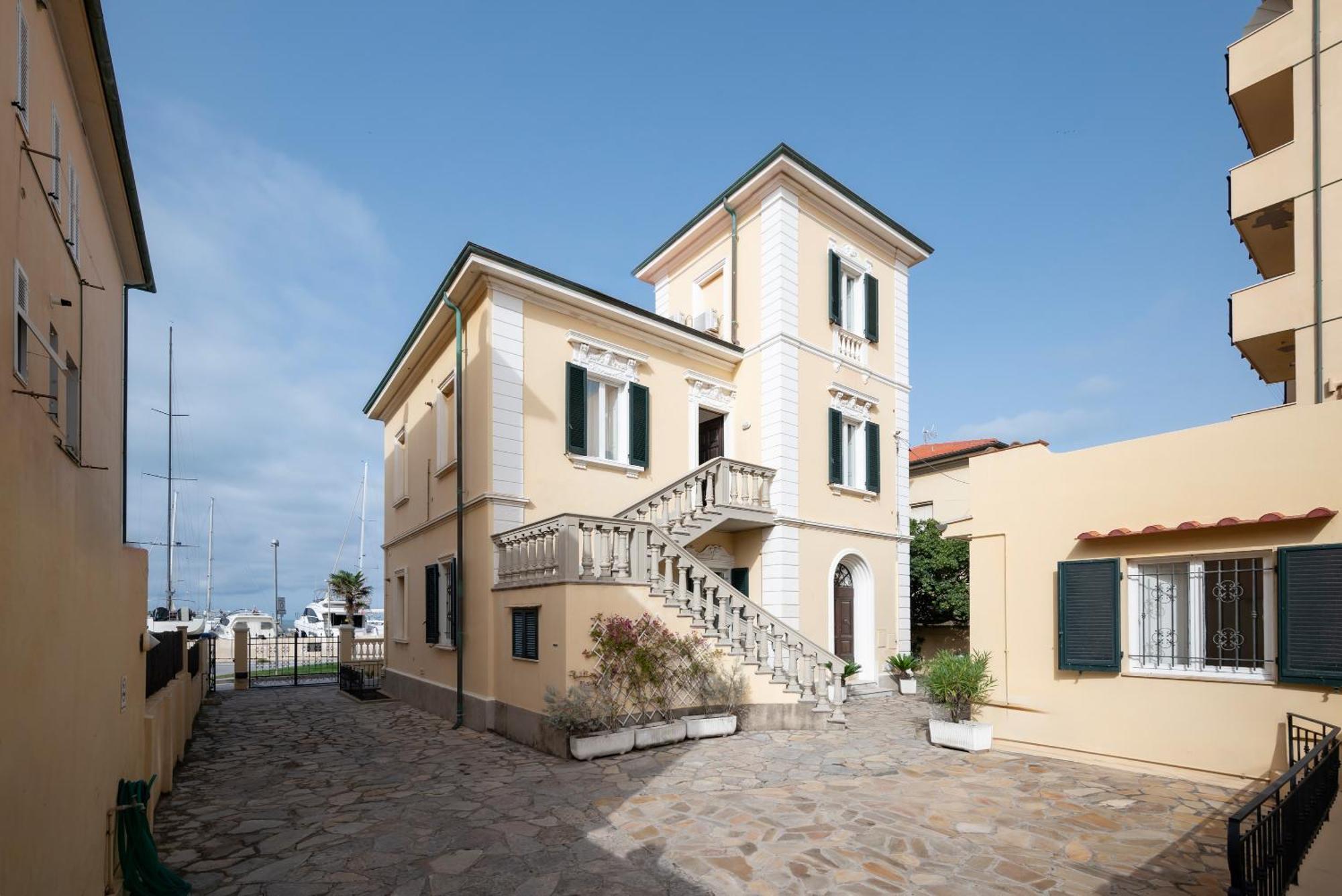 Villa Liberty San Vincenzo Eksteriør bilde
